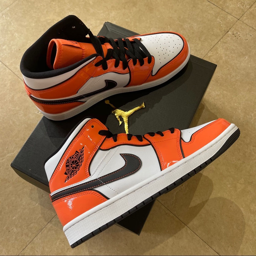 Air Jordan 1 Mid Men’s - Picture 5 of 8